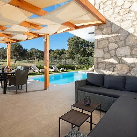 Drakos Estate - Luxury Pool *