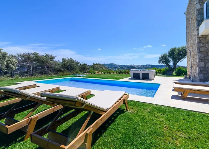 וילה Drakos Estate - Luxury Pool