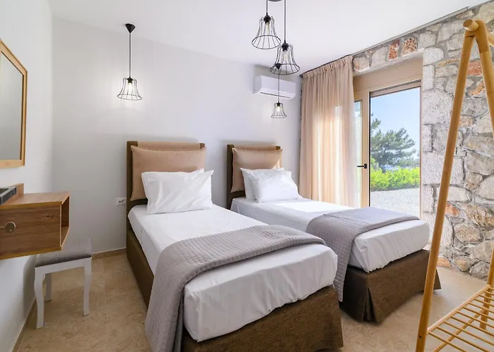 Drakos Estate - Luxury Pool אסגורו