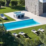 فيلة Drakos Estate - Luxury Pool *