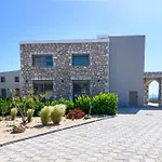 Drakos Estate - Luxury Pool