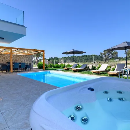 Vilă Drakos Estate - Luxury Pool Asgourou