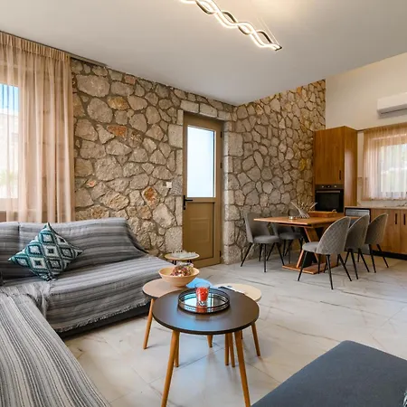 Drakos Estate - Luxury Pool *