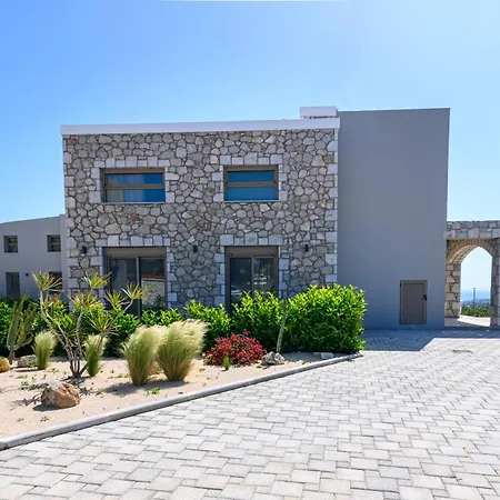 Drakos Estate - Luxury Pool