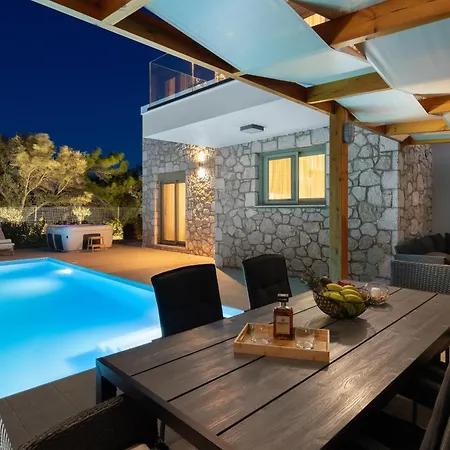 Drakos Estate - Luxury Pool فيلة *