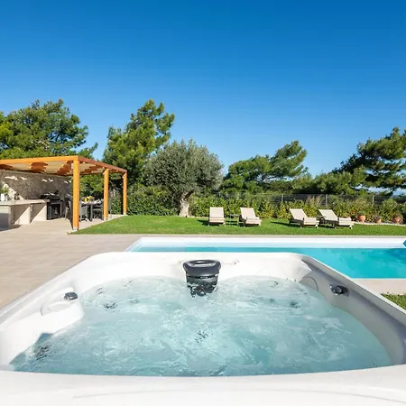 Drakos Estate - Luxury Pool فيلة Asgourou
