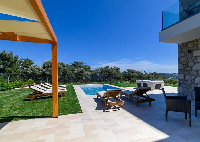 Vilă Drakos Estate - Luxury Pool