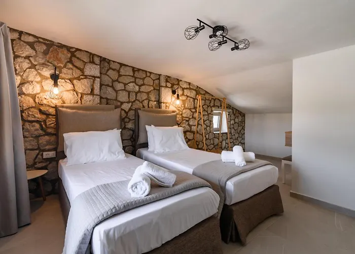 Drakos Estate - Luxury Pool