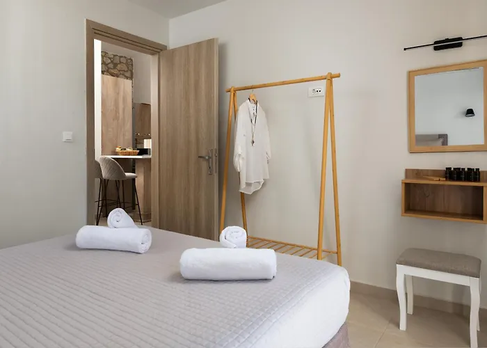 Drakos Estate - Luxury Pool